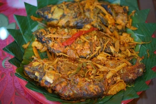 Arsik ikan mas kuliner khas Berastagi - CIMB Niaga