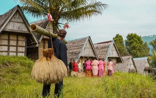 Desa wisata penglipuran bali - CIMB Niaga