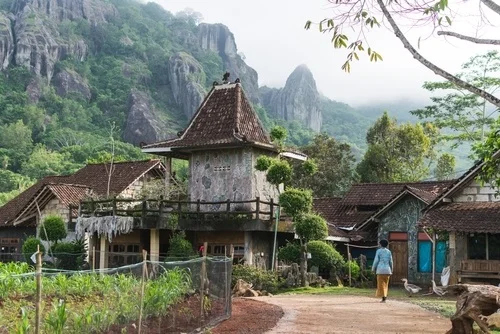 Desa wisata penglipuran bali - CIMB Niaga